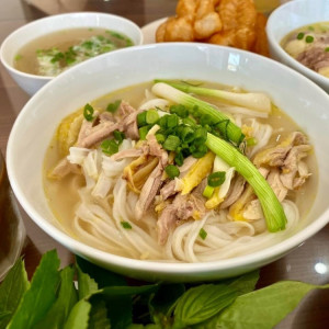 Phở gà